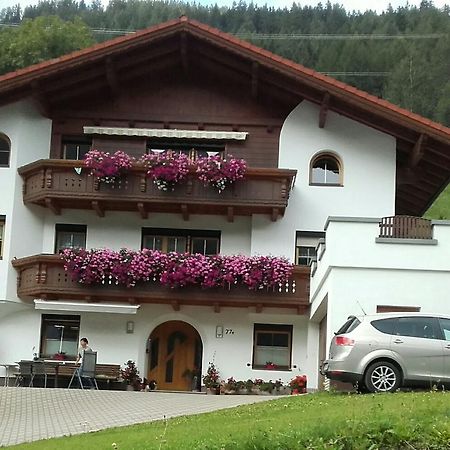 Apartment Maierhof Flirsch Exteriör bild