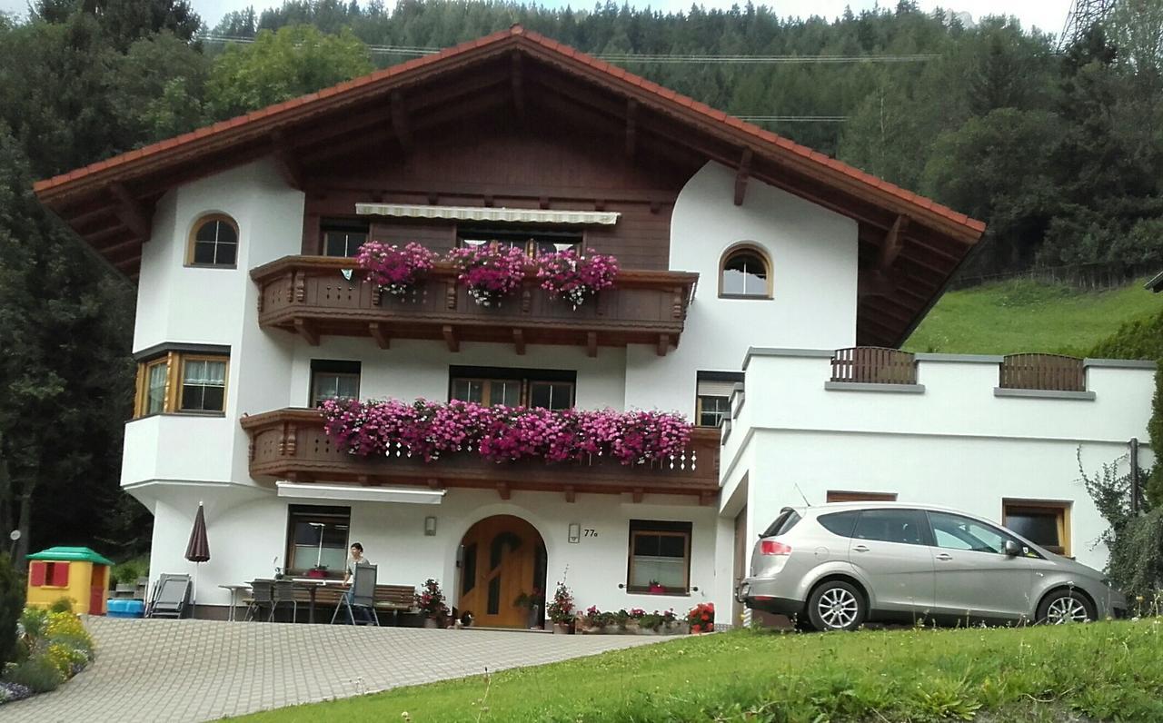 Apartment Maierhof Flirsch Exteriör bild